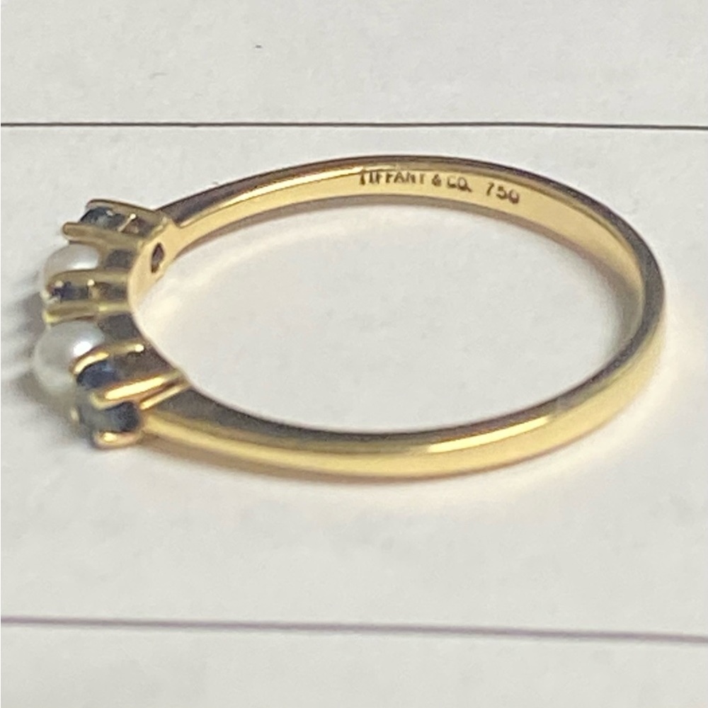 Tiffany & Co. 18K Yellow Gold Pearl & Blue Sapphire Ring 9 1/2 - Picture 16 of 16